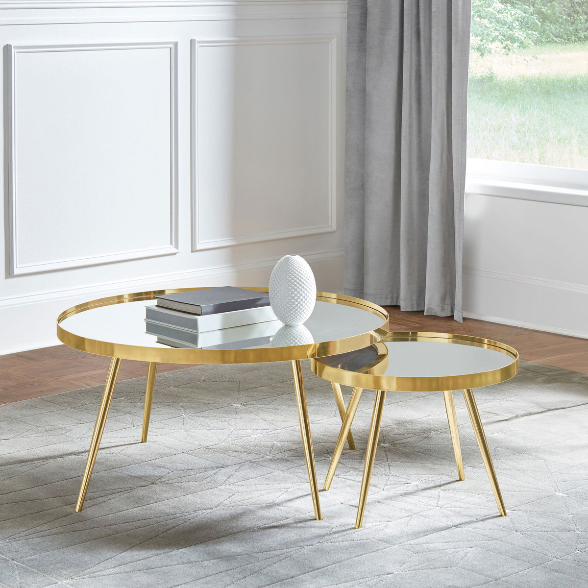 Lymon - Round Top Table Set