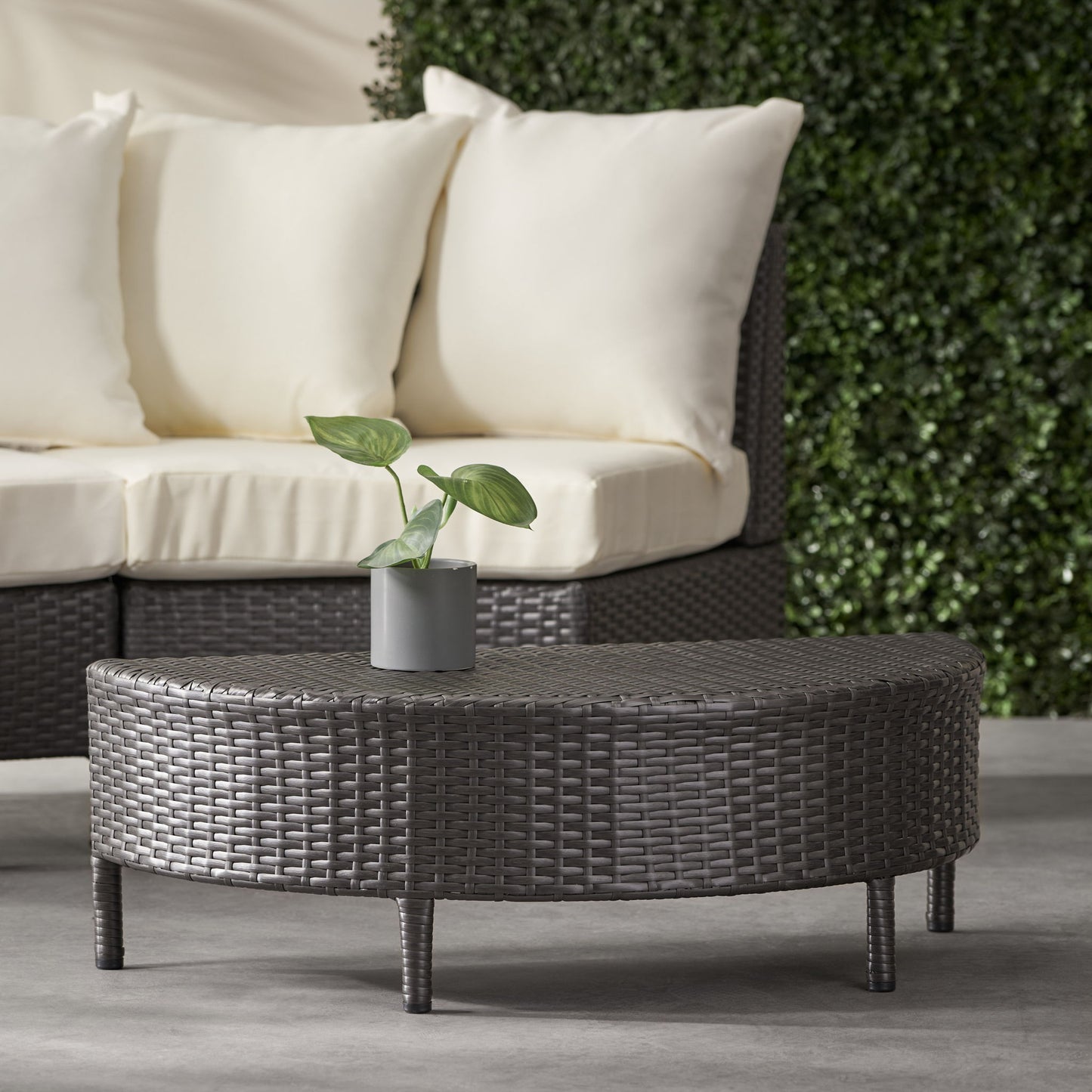 Pt Limon - Outdoor Coffee Table Half Round Design