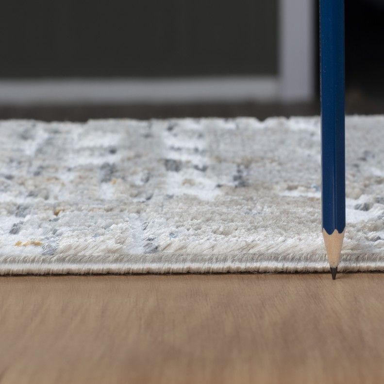 Textures - 7'10" X 9'10" Polypropylene Area Rug - Multi / White