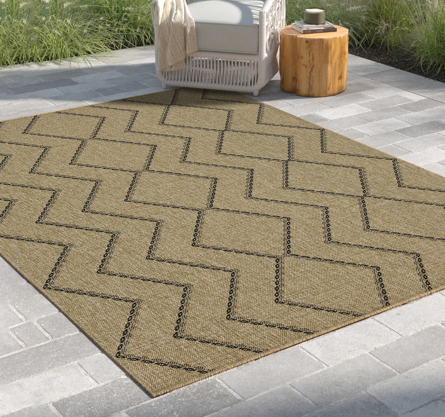 Earth - Indoor / Outdoor Polypropylene Area Rug - Jute /