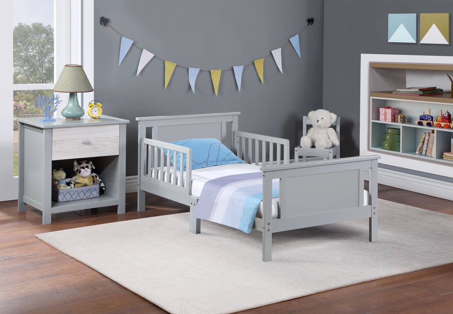 Connelly - Reversible Panel Toddler Bed