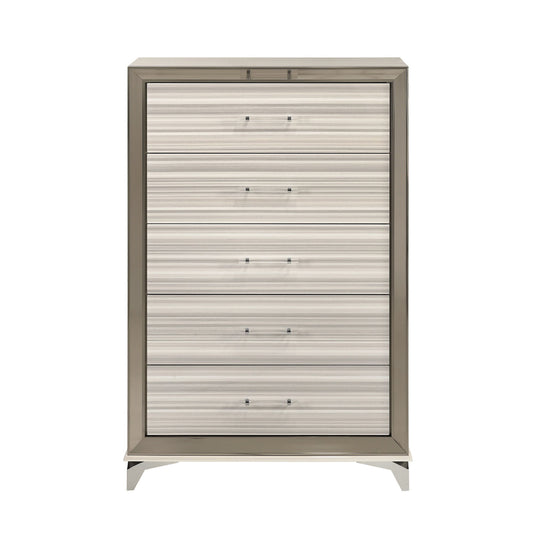 Star - Chest - White