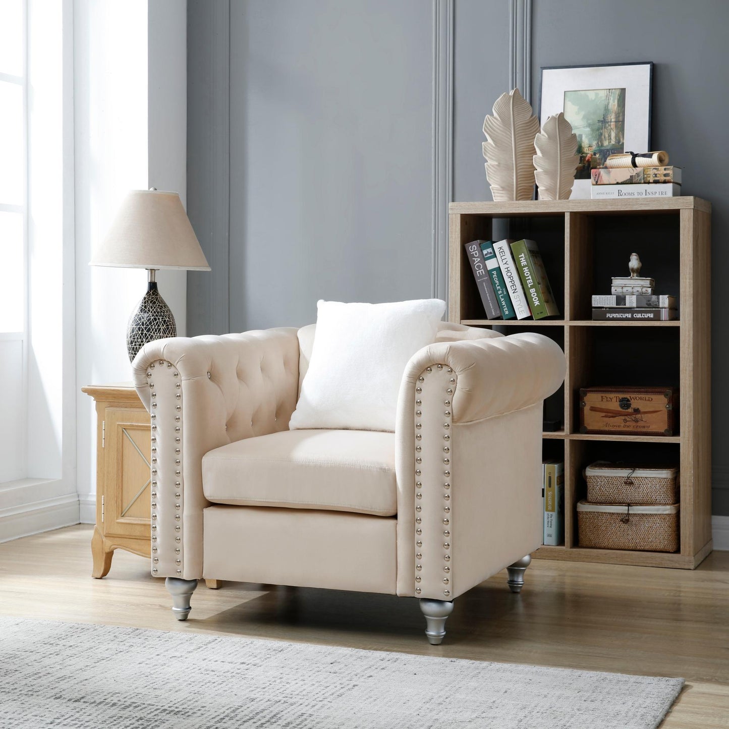 Stylish Contemporary Lounge Chair