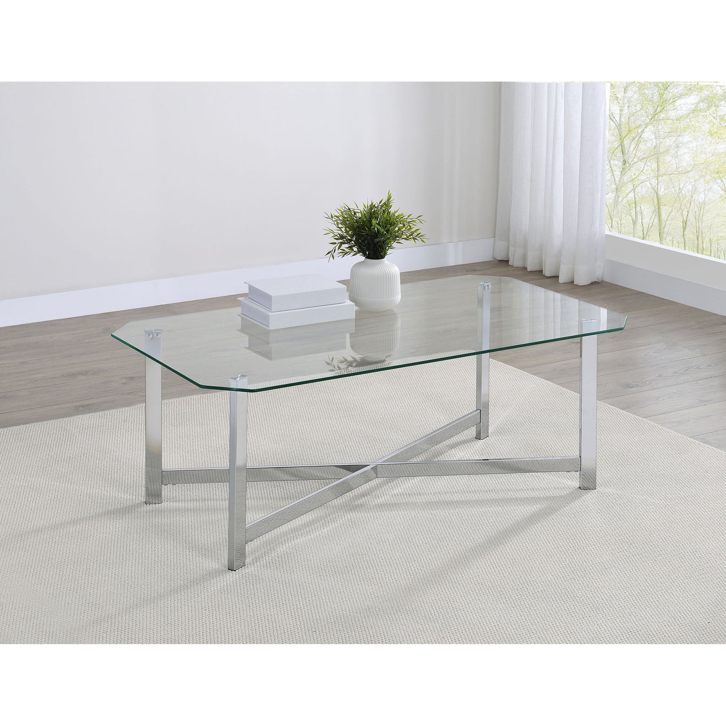 Linda - Table