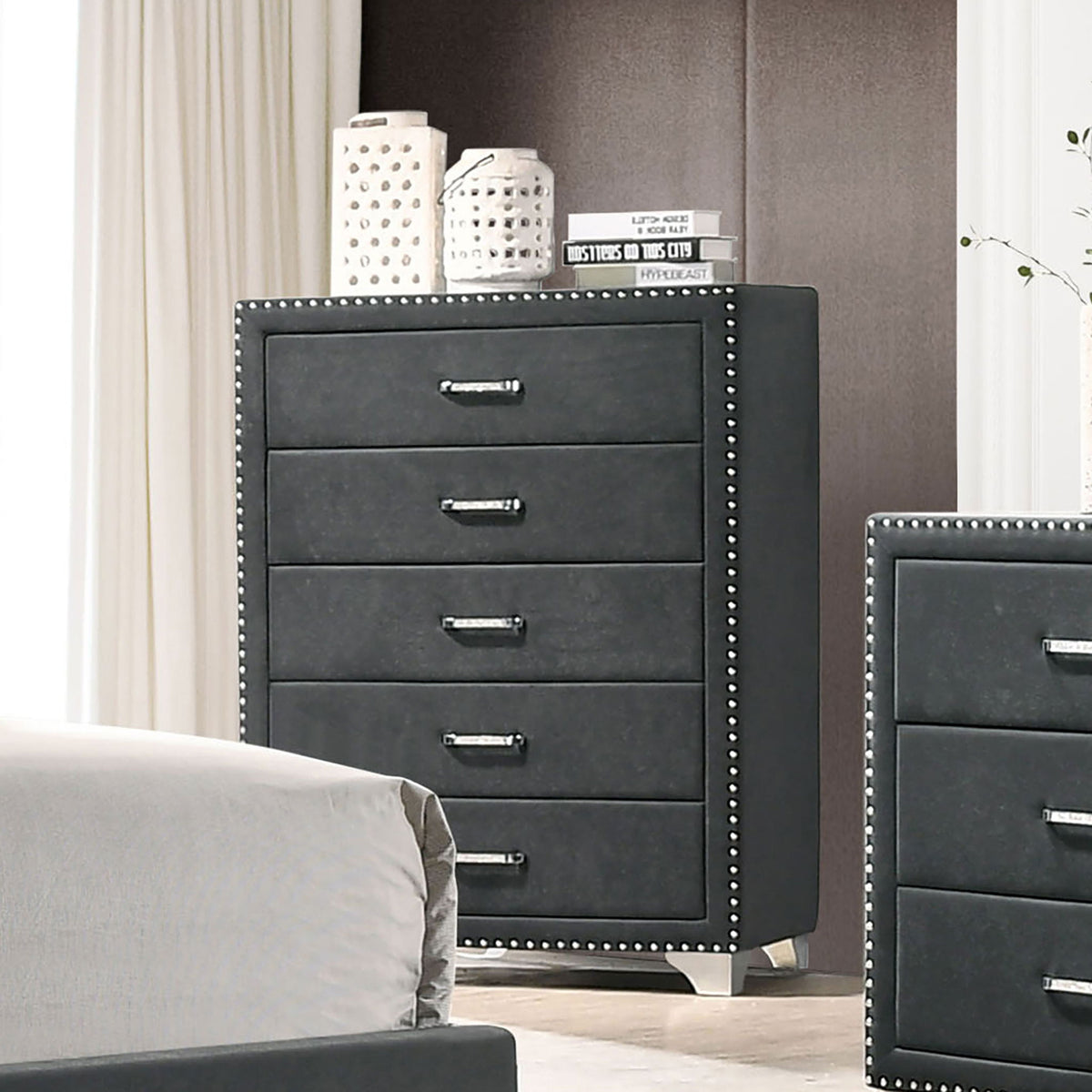 5 Drawer Bedroom Chest With Crystal Pulls