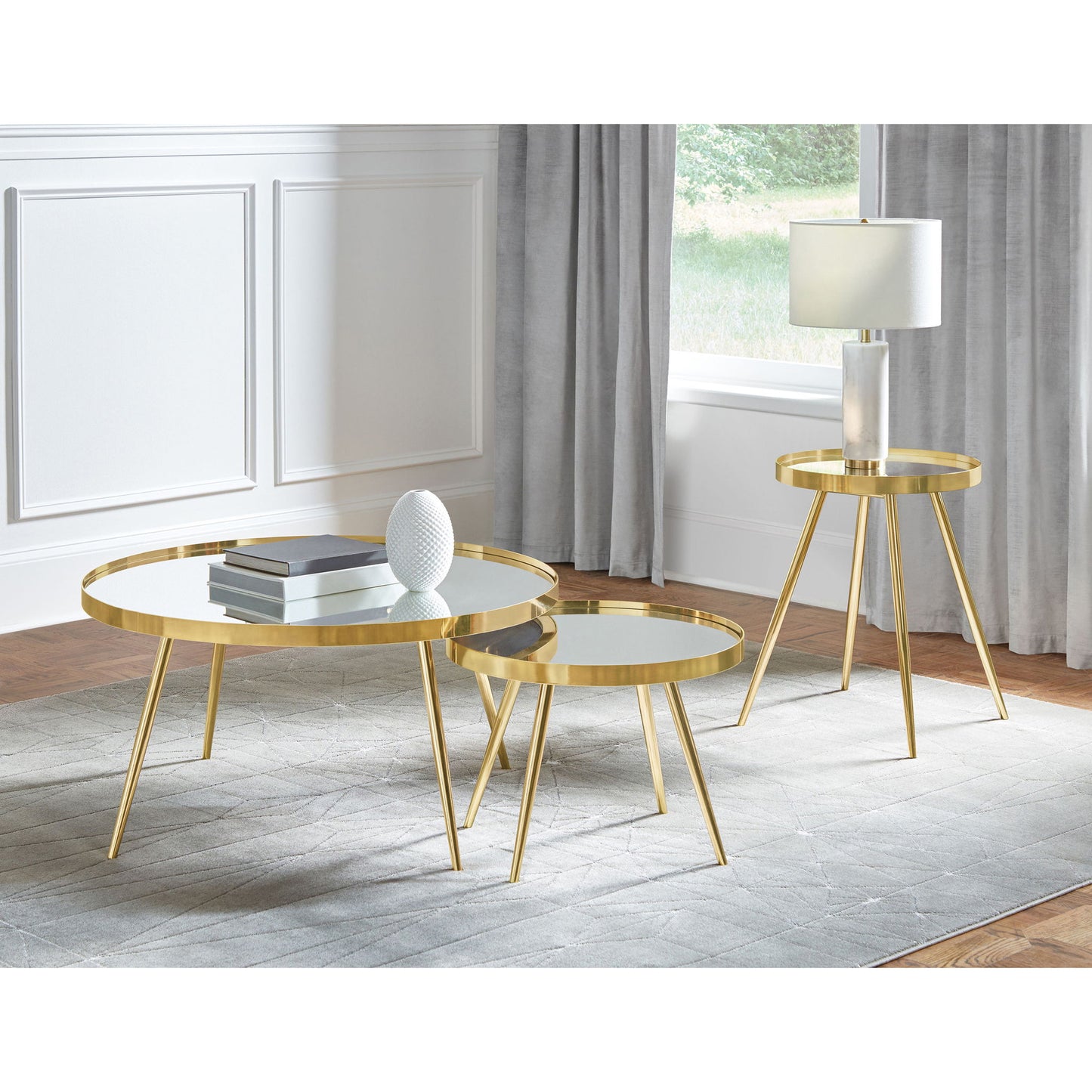 Lymon - Round Top Table Set