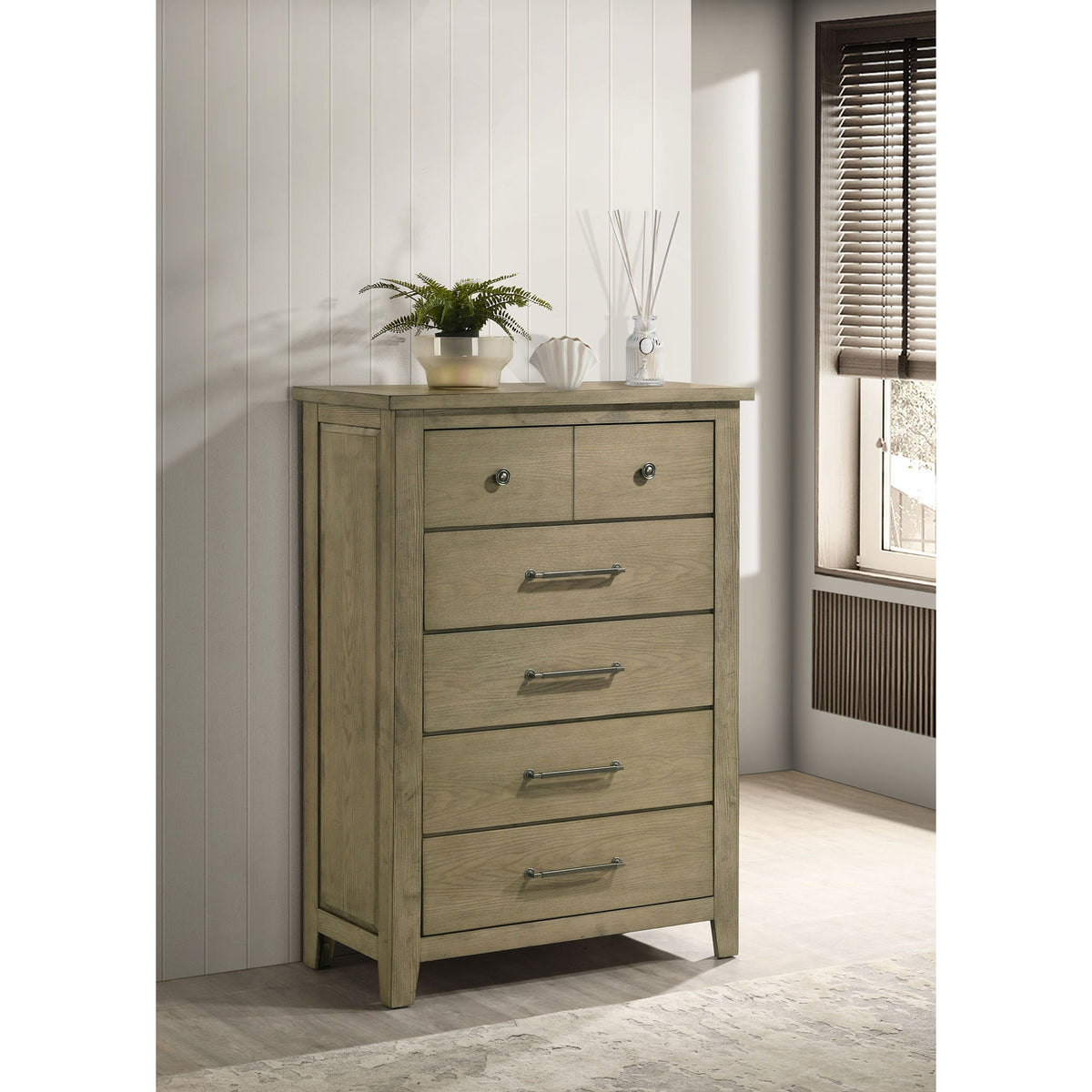 Pelton - 5 Drawer Chest - Oak