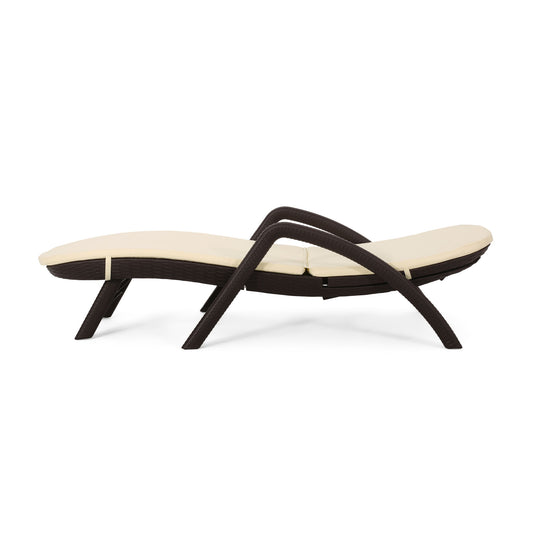 Mikael - Chaise Lounge With Cushion