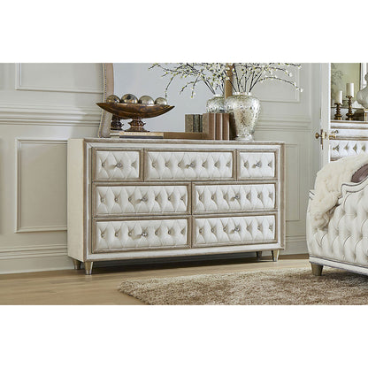 Williams - 7 Drawer Dresser - Camel
