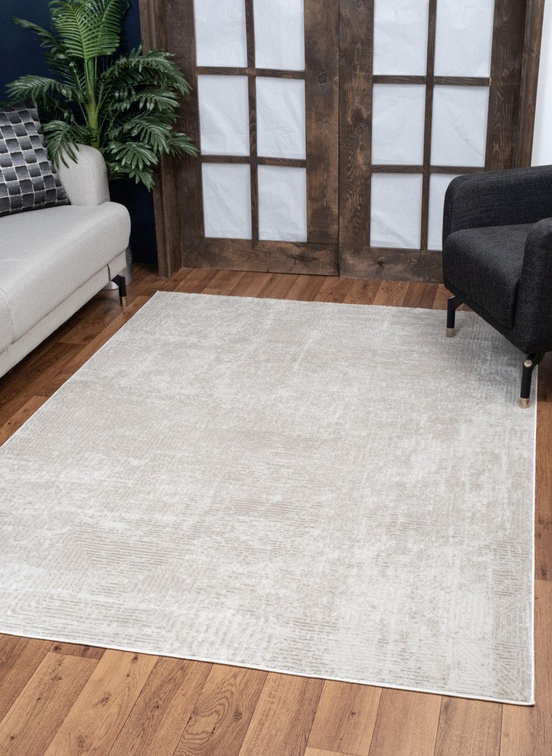 Elegance - 5'3" X 7'3" Area Rug - Ivory